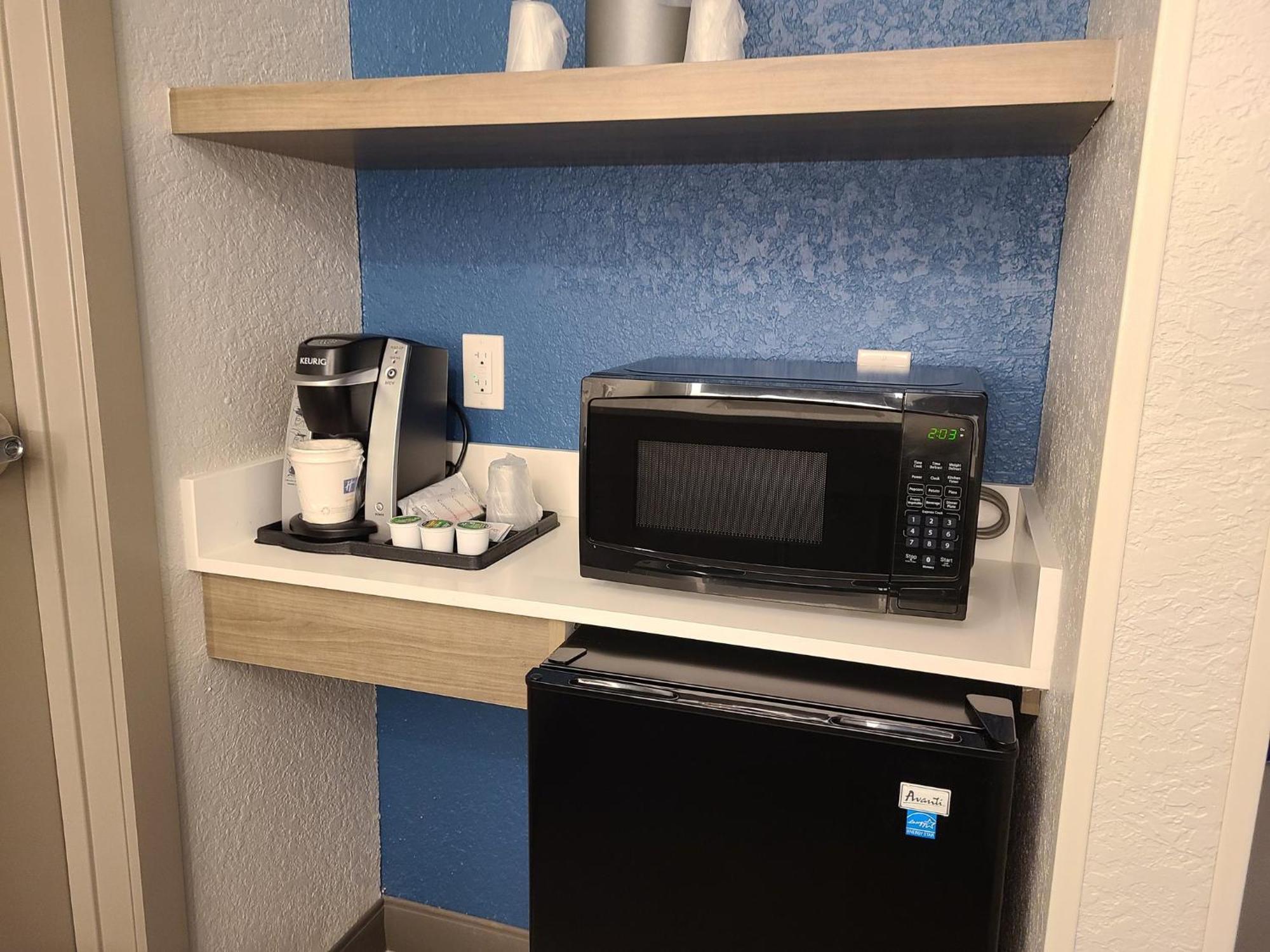 Holiday Inn Express Fort Lauderdale North - Executive Airport By Ihg Экстерьер фото